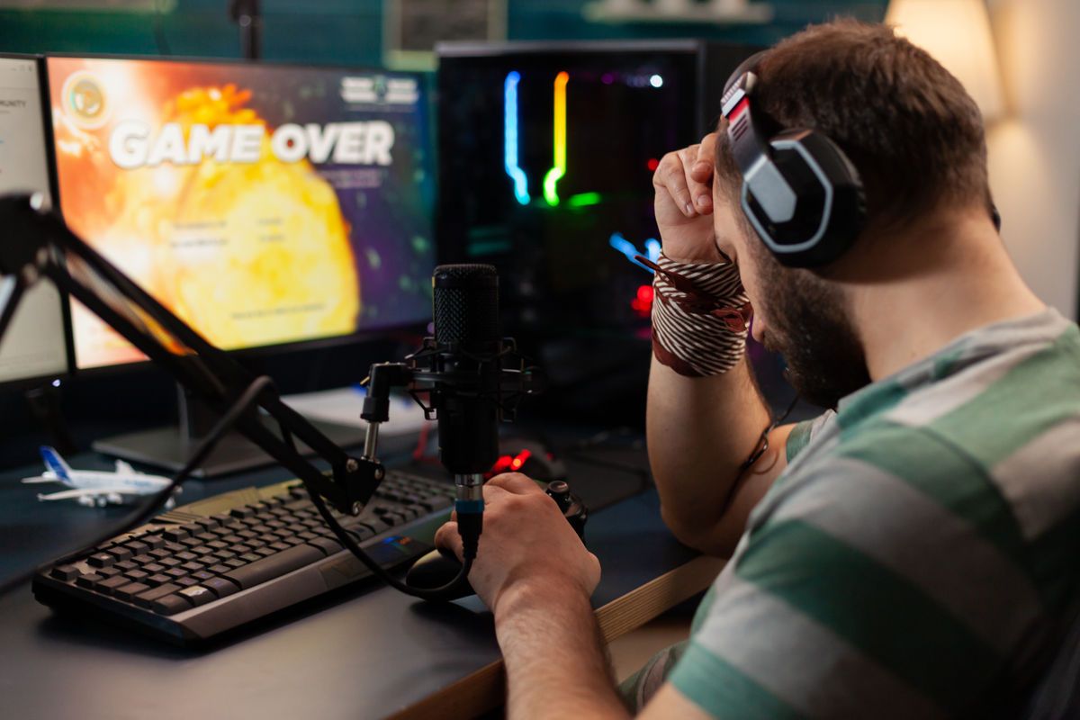 Is Anyone Listening? Analysing the Disconnect Between Developers and Their Communities